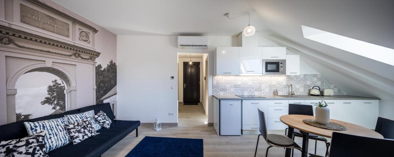 Stafetahaz Apartmanok Вац Екстер'єр фото