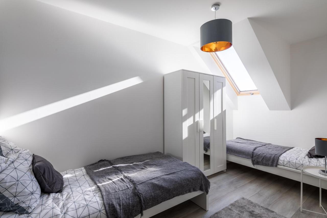 Stafetahaz Apartmanok Вац Екстер'єр фото