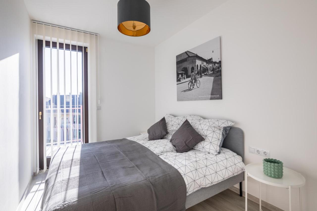 Stafetahaz Apartmanok Вац Екстер'єр фото