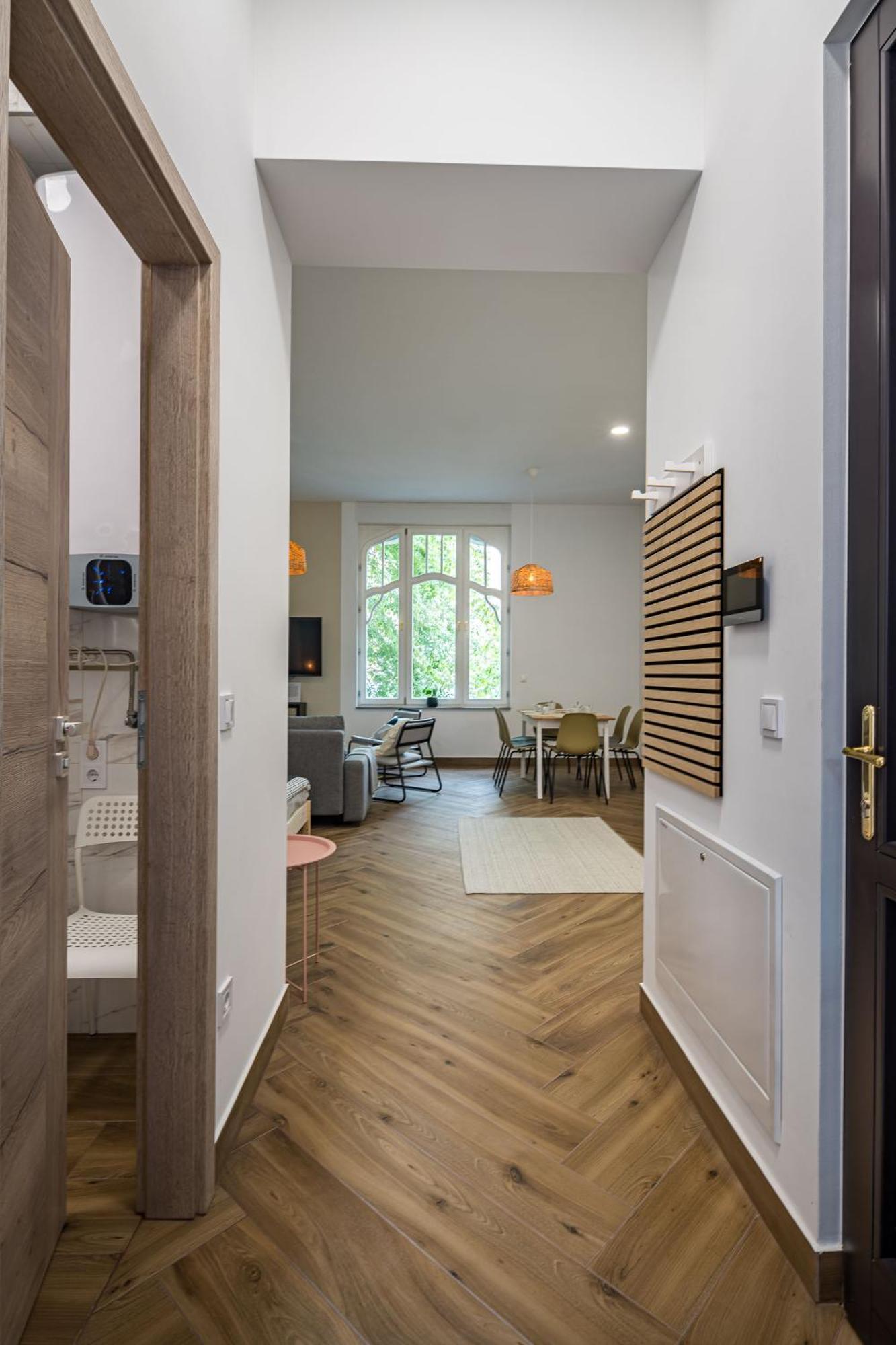 Stafetahaz Apartmanok Вац Екстер'єр фото